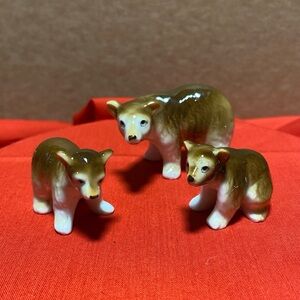 Bone China bears